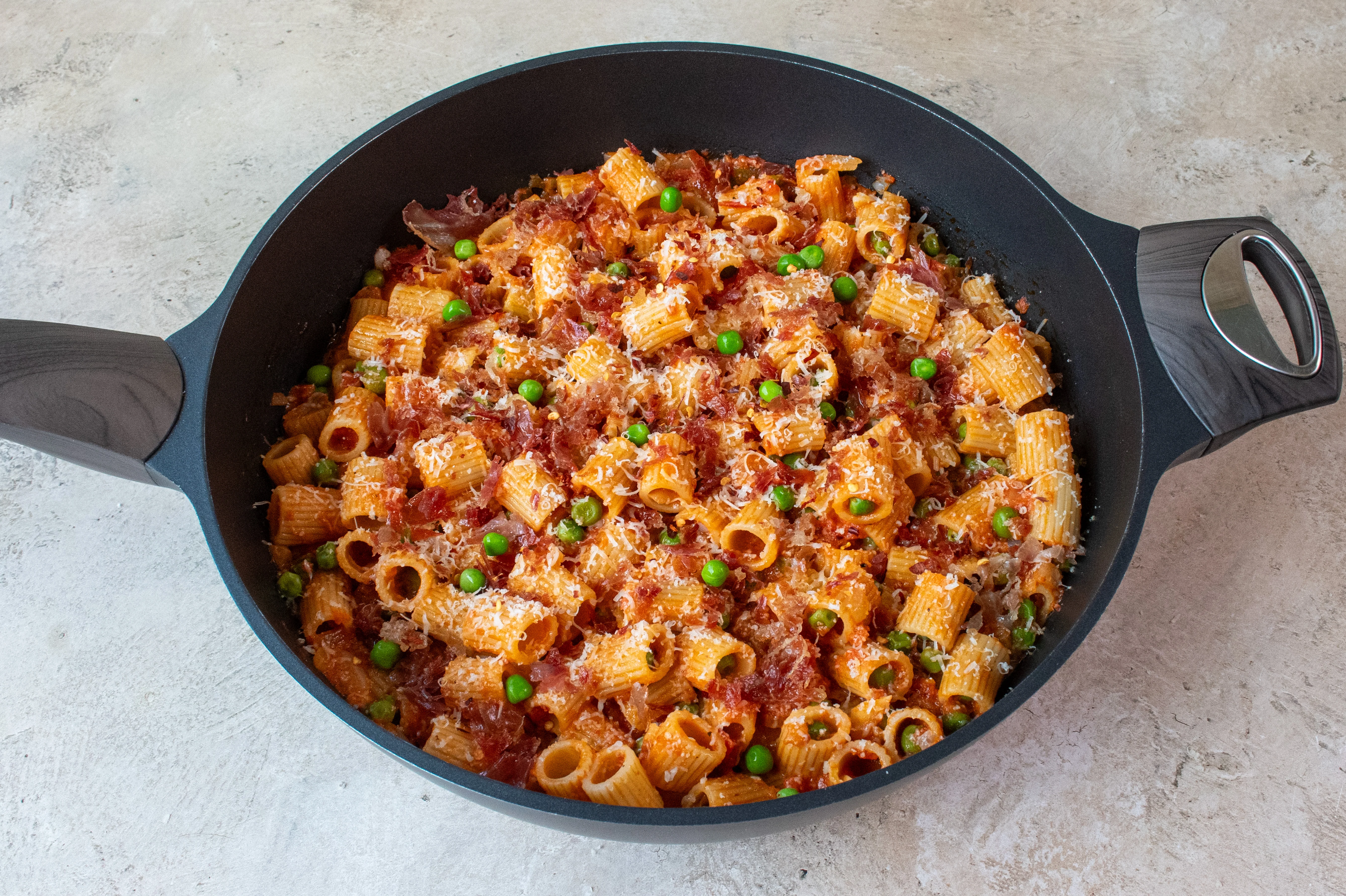 Anna Mezzi Rigatoni 1 LB - Image 3